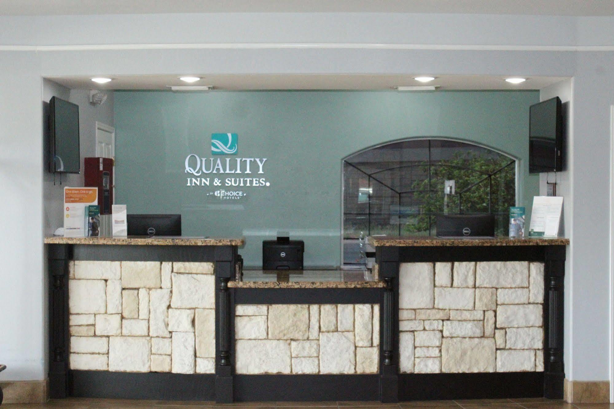 Quality Inn & Suites At The Outlets Mercedes-Weslaco Exteriör bild